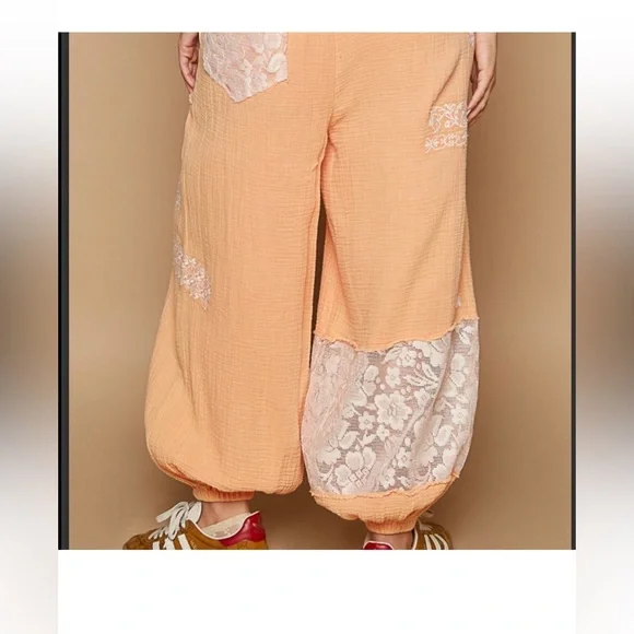 POL Coral Lace Trim Pants - Picture 9 of 10
